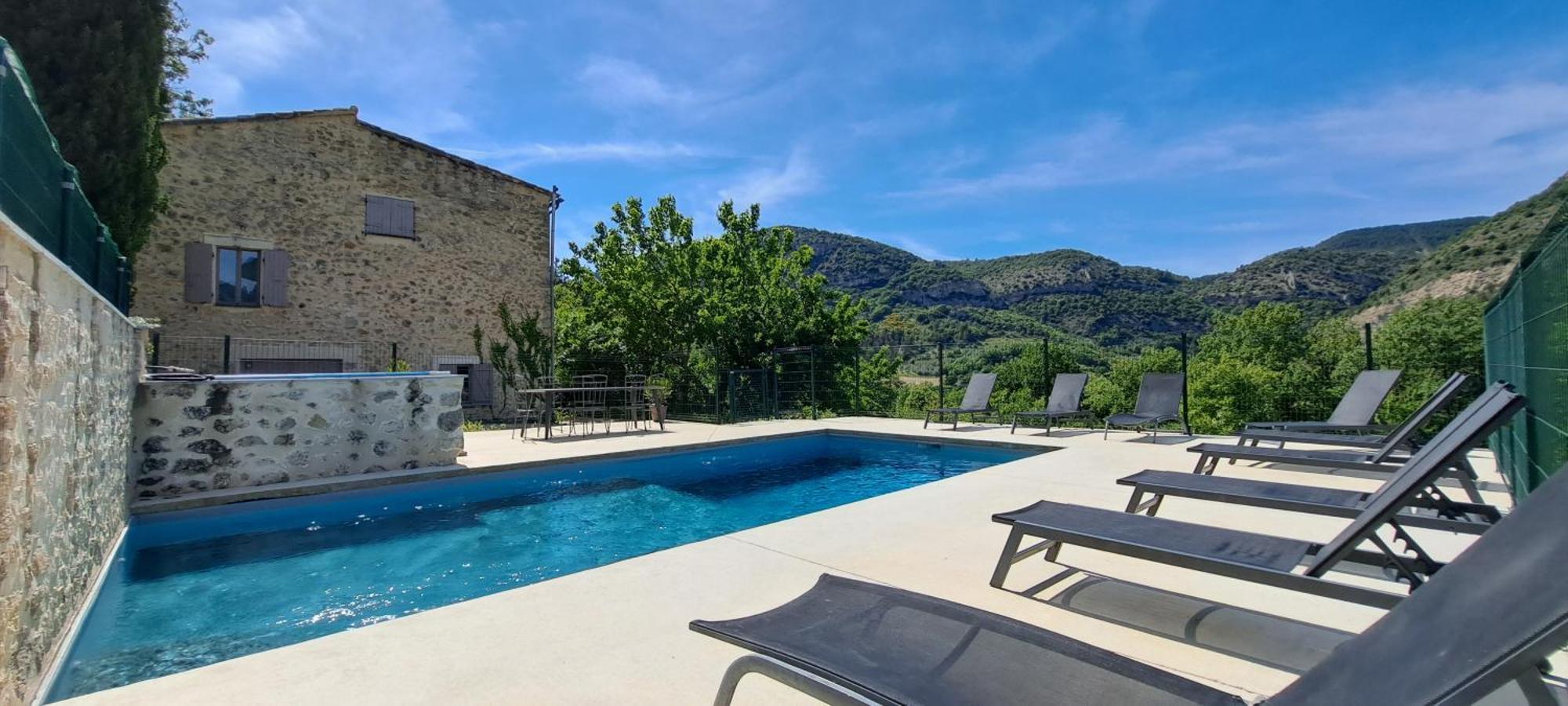 Sahune Le Mas Des Fontettes, Gite 14 Personnes, Piscine Chauffee, Propriete 5Ha, Barbecue מראה חיצוני תמונה