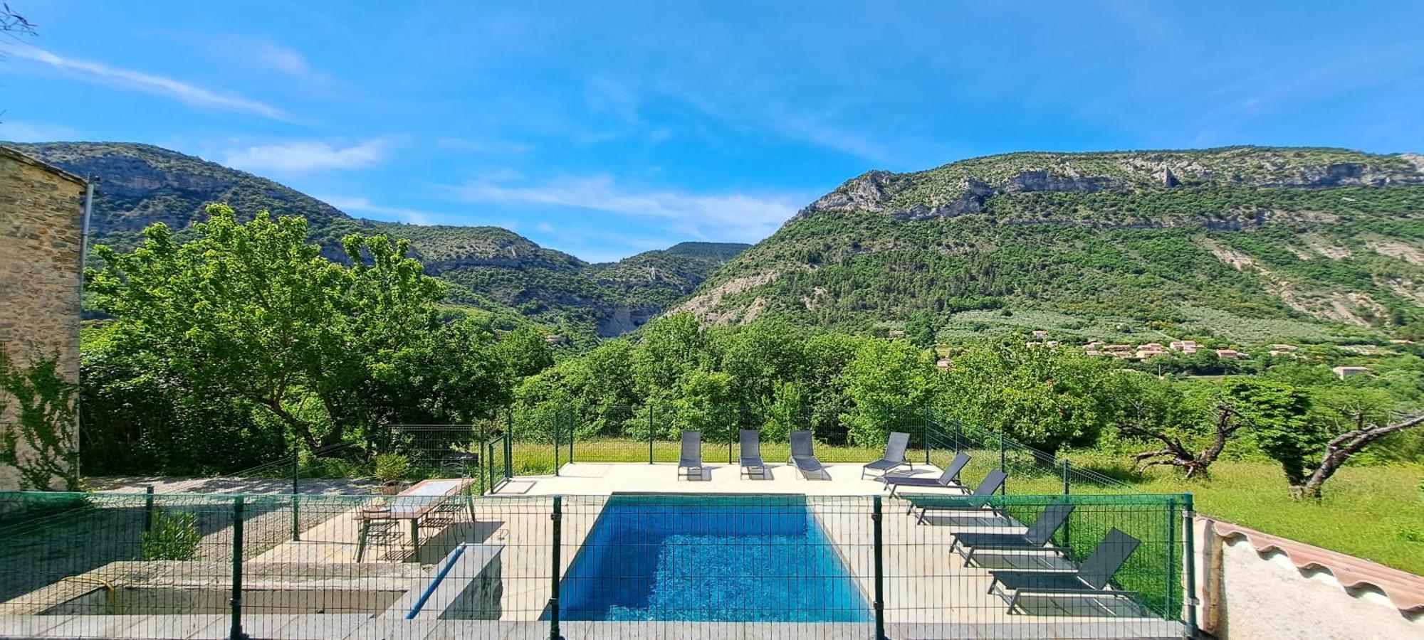 Sahune Le Mas Des Fontettes, Gite 14 Personnes, Piscine Chauffee, Propriete 5Ha, Barbecue מראה חיצוני תמונה